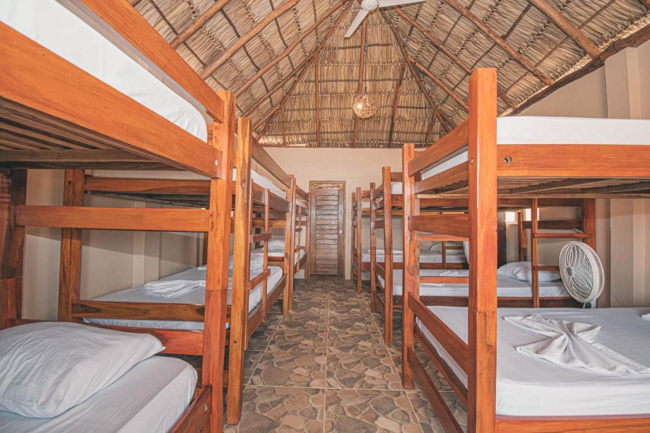 The Barrel Hostel Popoyo Luaran gambar
