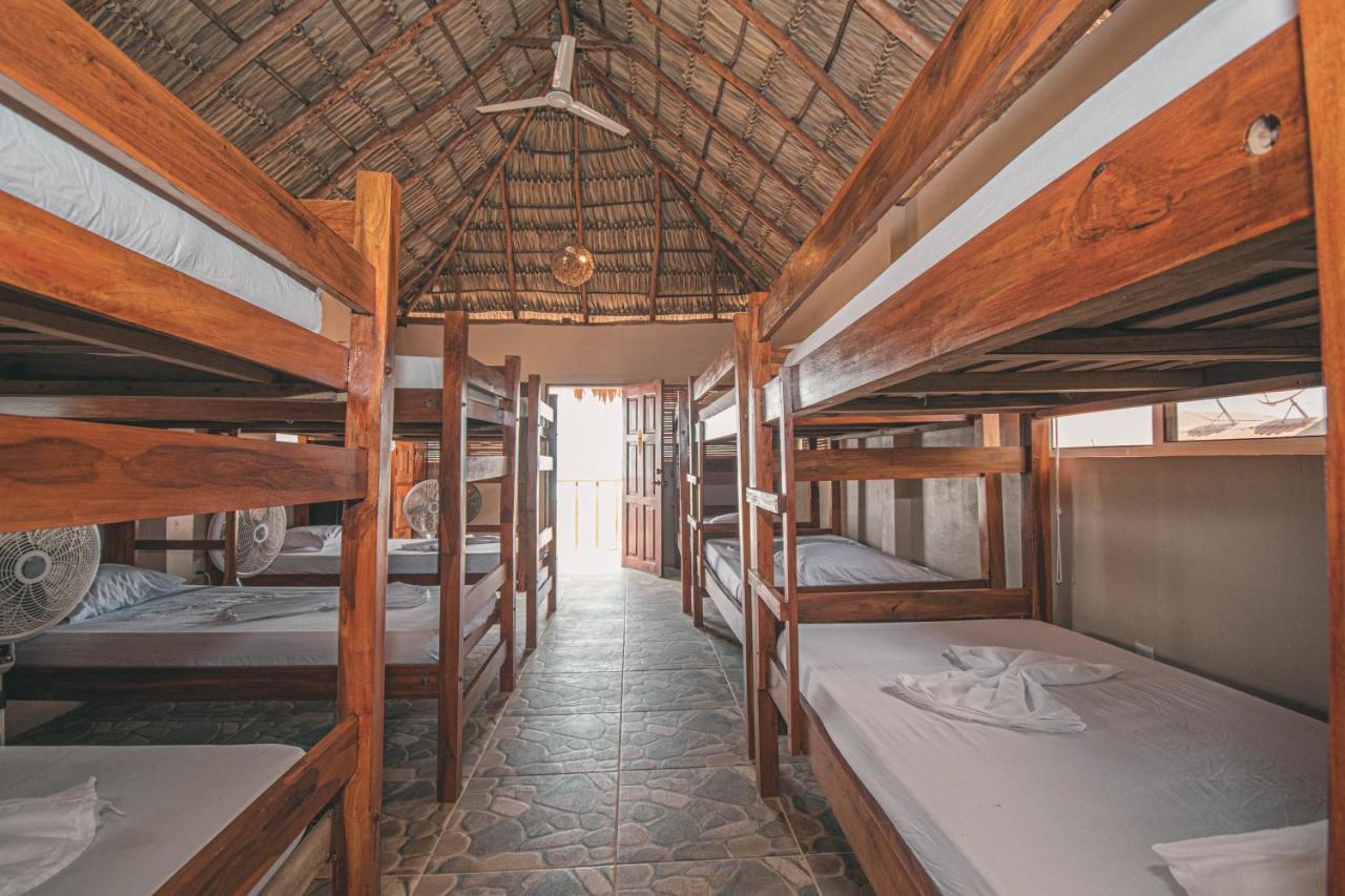The Barrel Hostel Popoyo Luaran gambar